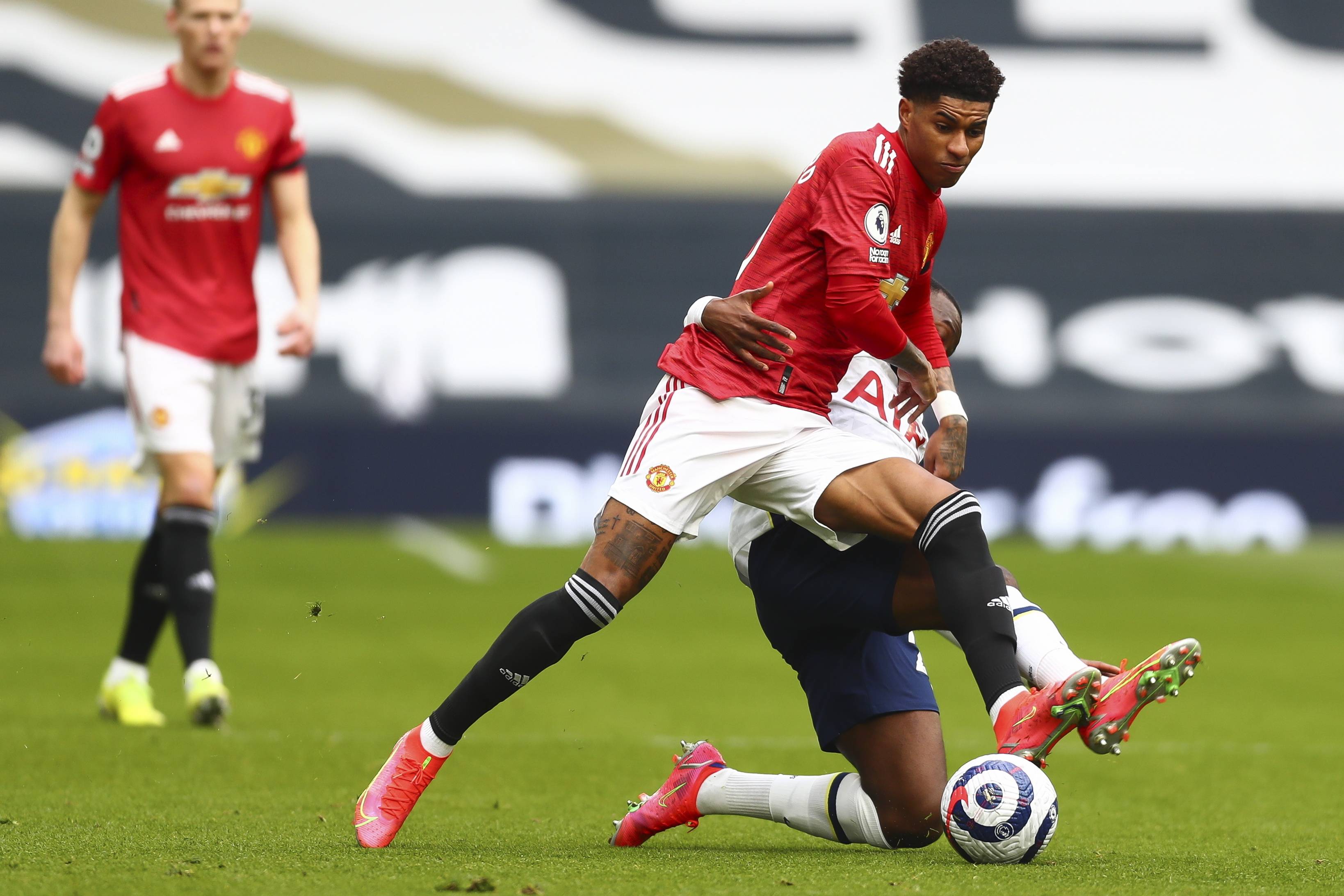 丽弧线直挂 丽弧线直挂